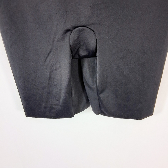 Spanx Shaping High Waisted Mid Thigh 1X Black Shorts New With Tags - Picture 7 of 8